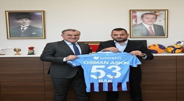 Trabzonspor Kulübünden Gençlik ve Spor Bakanı Osman Aşkın Bak’a ziyaret