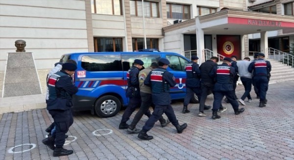 Kastamonu’da uyuşturucu operasyonunda 2 zanlı tutuklandı