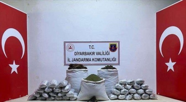 Diyarbakır’da uyuşturucu operasyonunda 103 kilogram esrar ele geçirildi