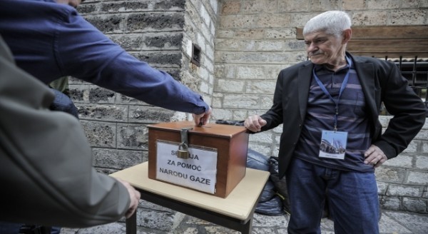 Bosna Hersek’teki camilerde Filistin için yardım toplandı