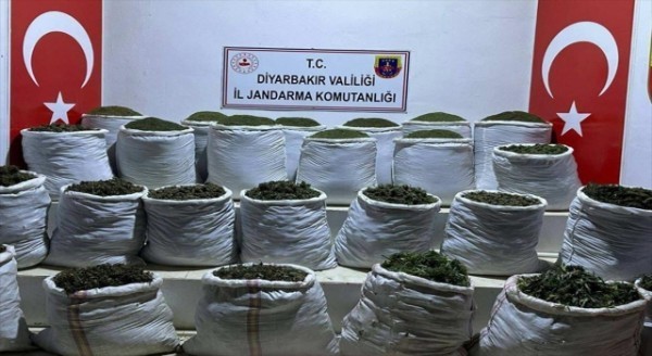 Diyarbakır’da 783 kilogram esrar ele geçirildi