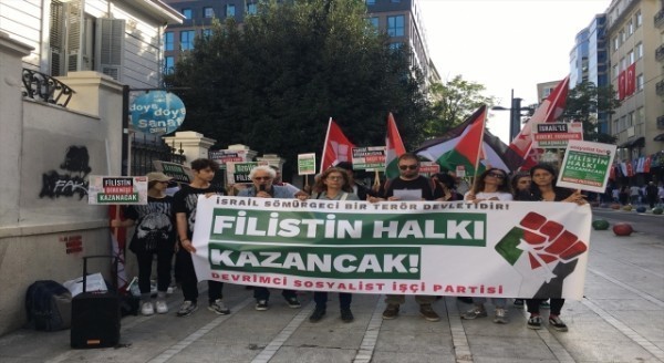 Kadıköy’de Devrimci Sosyalist İşçi Partisi’nden Filistin’e destek eylemi