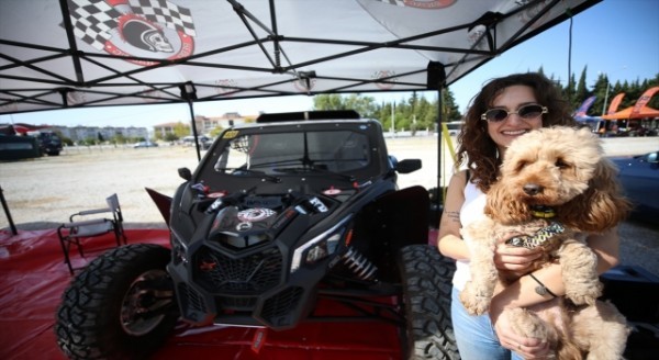 Çanakkale’deki zorlu offroad parkurunun tek kadın pilotu, en iyi derece için yarışıyor