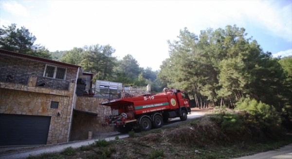 Alanya’da çıkan orman yangını kontrol altına alındı