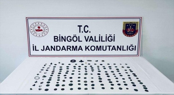 Bingöl’de 132 sikke ele geçirildi