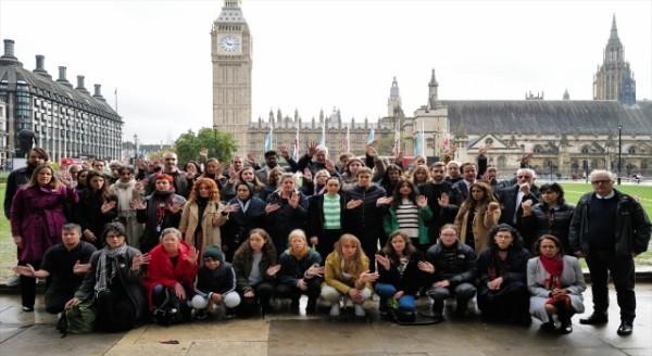 Gazze’de hayatını kaybeden çocuklar Londra’da anıldı