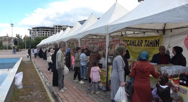 Anadolunun lezzetleri Muşta vatandaşlarla buluştu