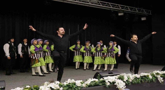 Avrasya Üniversitesinde 19 Mayıs kutlamaları Kostak Ali Zeybeği, horon ve kolbastı ile başladı