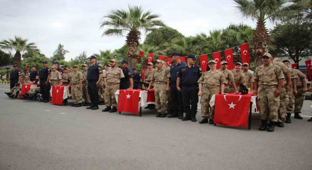 Aydında 30 engelli birey bir günlüğüne asker olmanın mutluluğunu yaşadı