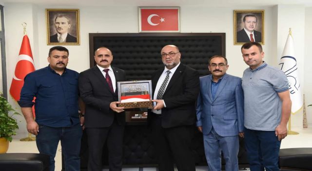 Başkan Akpınar atanamayan uzman çavuşlara bayram sevinci yaşattı