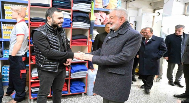 Başkan Başdeğirmen: Onlar savuruyor biz işimize bakıyoruz”