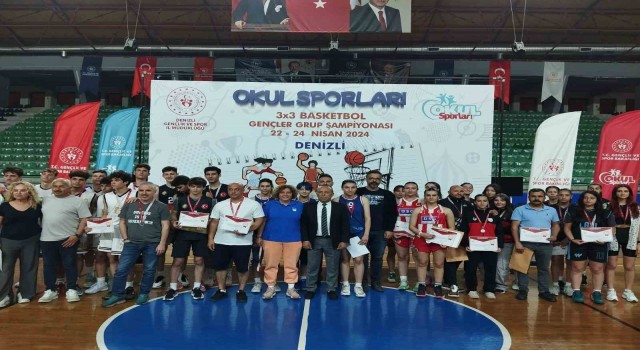 Basketbolda grup heyecanı Denizlide yaşandı