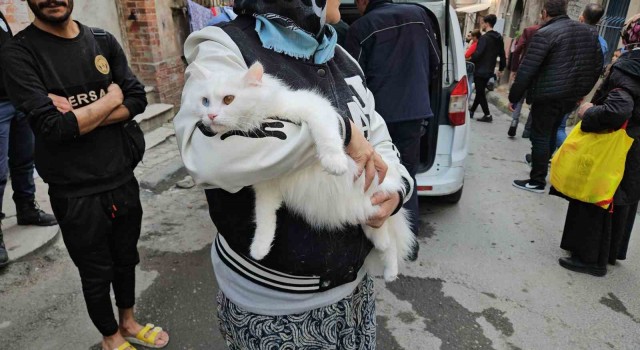 Beyoğlundaki yangın sonrası alevlerden etkilenen binalar mühürlendi