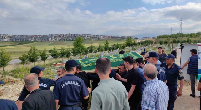 Burdurda meydana gelen kazada hayatını kaybeden genç toprağa verildi