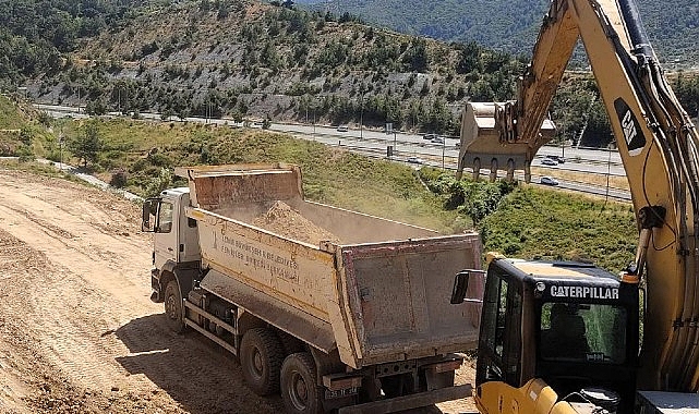 Büyükşehir'in ulaşım yatırımları sürüyor  Yeni açılan yollar trafiğe nefes oldu