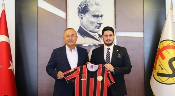 Çavuşoğlu Eskişehirspor'u ziyaret etti