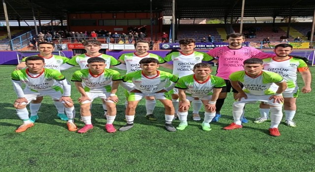 Cezalı futbolcu oynatan kulüp hükmen yenik sayıldı