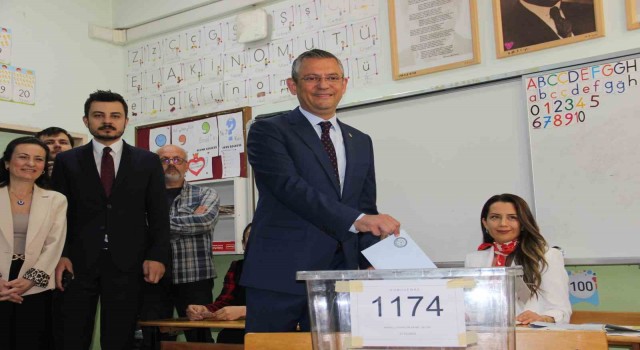 CHP lideri Özelin sandığından CHP adayı çıktı