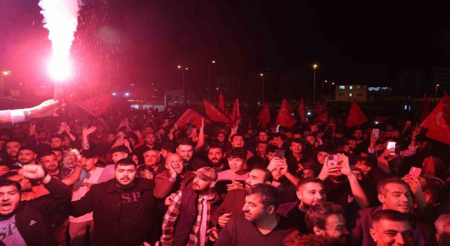 Cumhur İttifakı Hatay Büyükşehir Belediye Başkan Adayı Öntürkden zafer konuşması