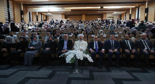 Diyanet İşleri Başkanı Erbaş, Ankarada Hafızlık İcazet Merasimine katıldı