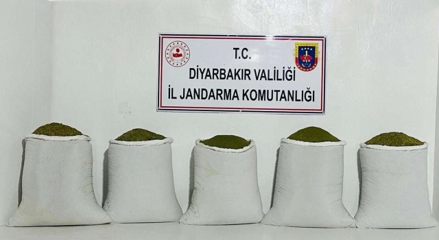 Diyarbakırda 167 kilo toz esrar ele geçirildi