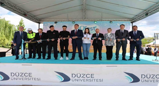 DÜFEST 2024 açılış töreniyle başladı