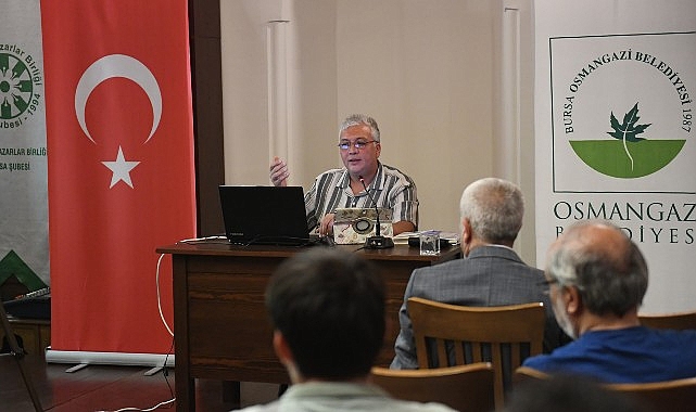 Edebiyat Söyleşileri'nin ilk konuğu şair, çevirmen Cem Yavuz oldu