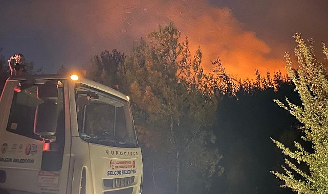 Efes Selçuk Belediyesi'nden yangın bölgesine destek