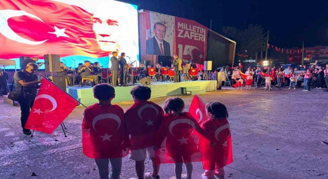 Erzincanda 15 Temmuz Demokrasi ve Milli Birlik Günü dolayısıyla etkinlikler yapıldı