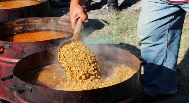 Erzincanda bulgur kazanları kaynamaya başladı