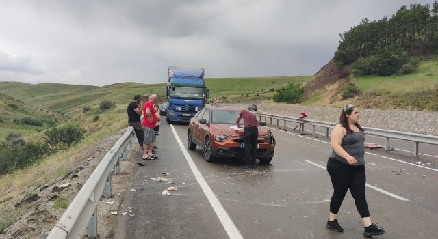 Erzurumda zincirleme trafik kazası: 8 yaralı