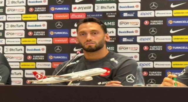 Hakan Çalhanoğlu: “Çekya maçına odaklanıp, inşallah grup etabını geçeceğiz”