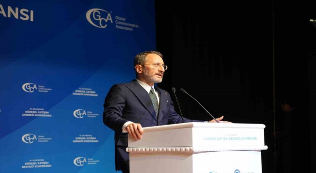 İletişim Başkanı Fahrettin Altun: Hakikat krizi derinleşiyor