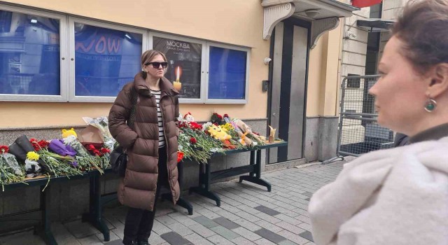 İstiklal Caddesindeki Rusya Konsolosluğunda hüzün hakim