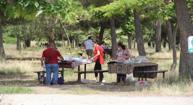 İzmir Valiliğinden ormanlık alanlara giriş yasağı