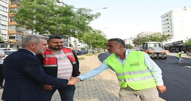 Kahramanmaraş Başkonuş Caddesi'nde Asfalt Yenileme Çalışmaları Devam Ediyor