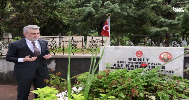 Kahramanmaraş Protokolü Şehitlik ve Deprem Mezarlarını Ziyaret Etti