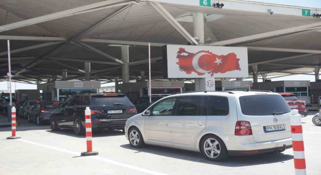 Kapıkulede gurbetçi yoğunluğu başladı