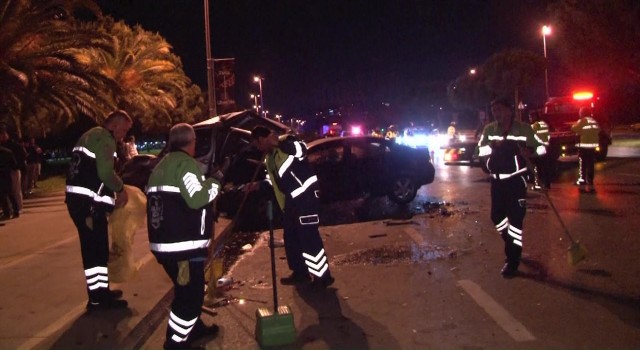 Kartalda aşırı hız yapan sürücü park halindeki araçlara çarptı: 1 yaralı