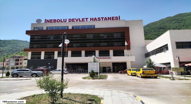 Kastamonuda serinlemek için denize giren iki kişi boğulma tehlikesi geçirdi