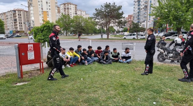 Kayseride 11 kaçak göçmen Yunus Timlerine yakalandı