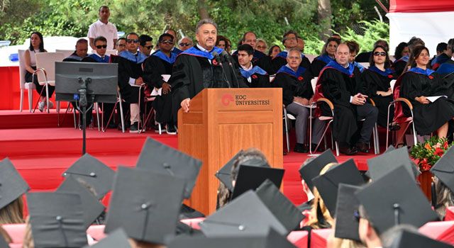 Koç Üniversitesi 30. Mezuniyet Töreni Coşkuyla Kutlandı