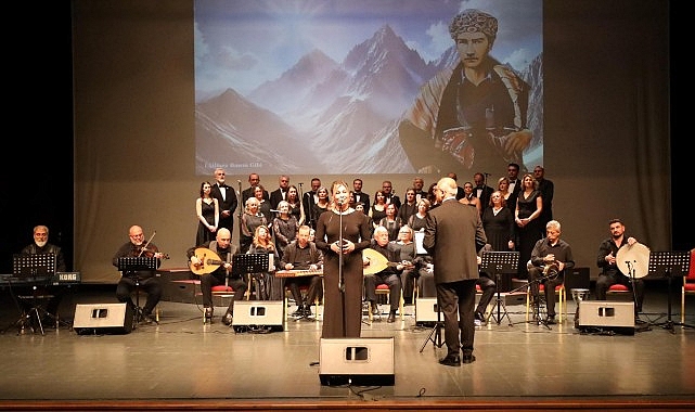 Kocaeli  Büyükşehir Ata'yı sevdiği şarkılarla yad etti