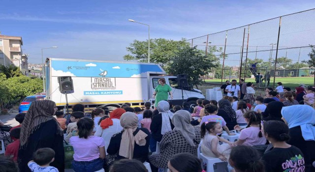 Masalİstanbul Festivalinde çocuklar, “Masal Kamyonu” ile doyasıya eğlendi