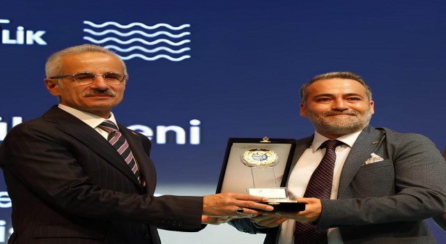 Mersin Uluslararası Limanına En çok yük elleçleyen liman tesisi ödülü