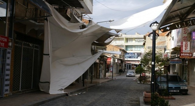 Meteorolojinden kuvvetli rüzgar ve kısa süreli fırtına uyarısı