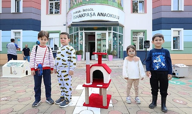 Minik Ellerden Can Dostları İçin Büyük İş