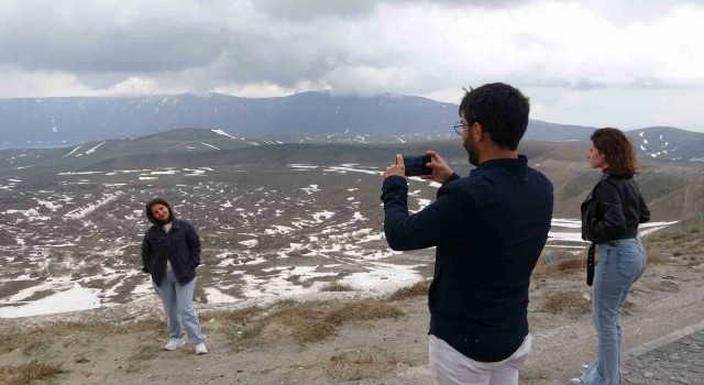 Nemrut Kalderasına ziyaretçi akını