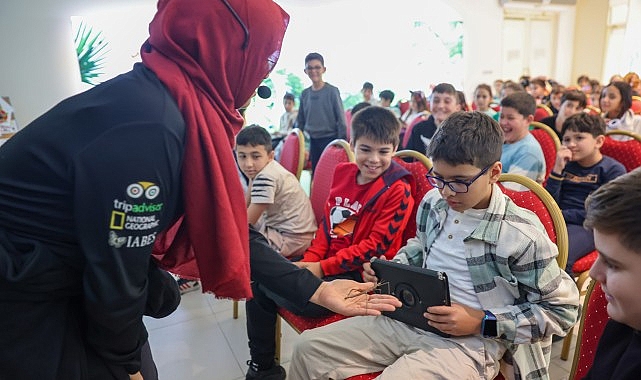 Öğrenciler, Avustralya Çöllerinin Sakallı Ejderiyle Konya Tropikal Kelebek Bahçesi'nde Tanışıyor