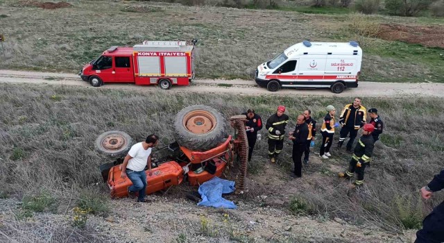 Şarampole devrilen traktörün altında kalan sürücü öldü